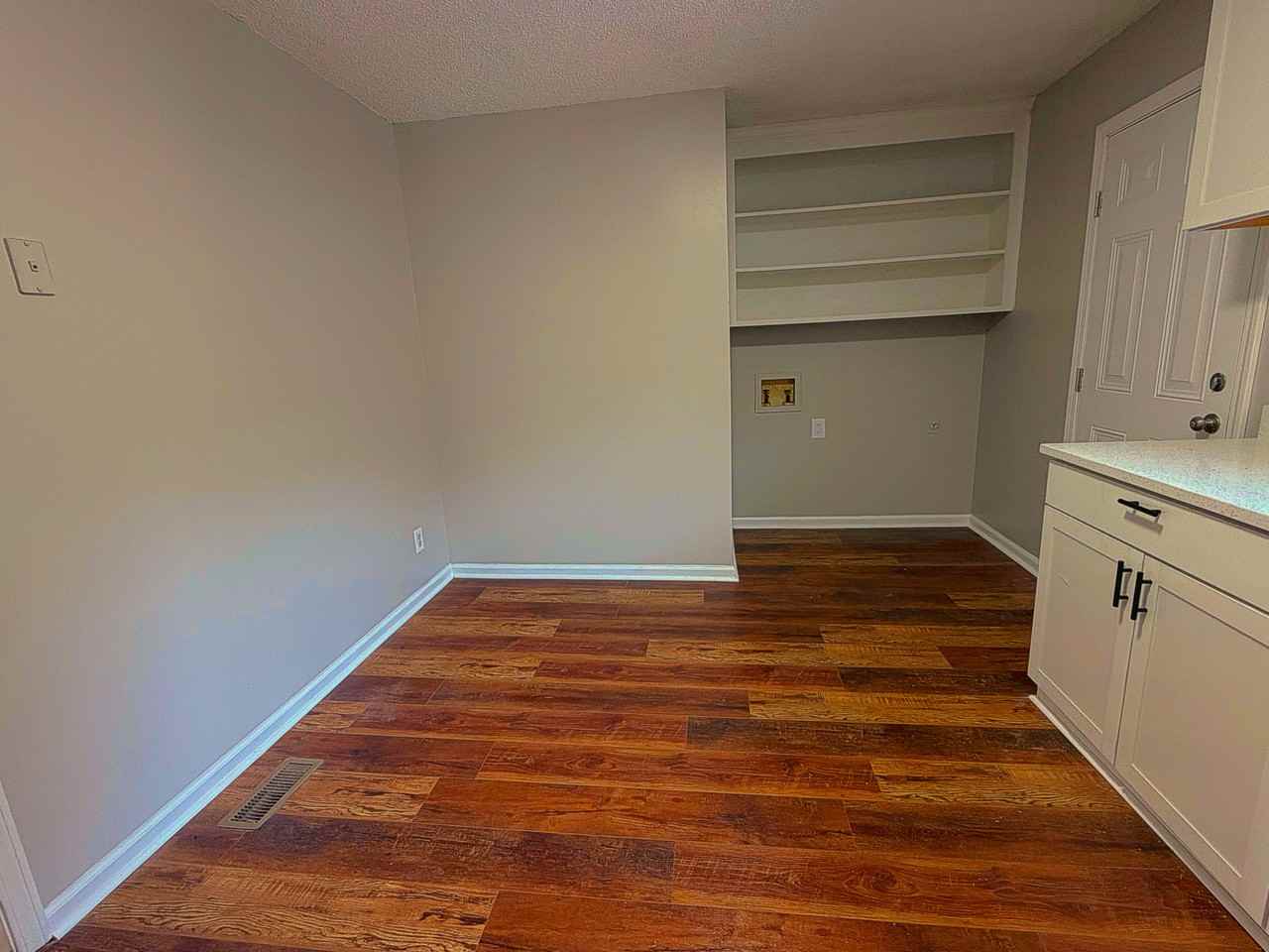 620 Ambler Ave #620 - Photo 5 of 35