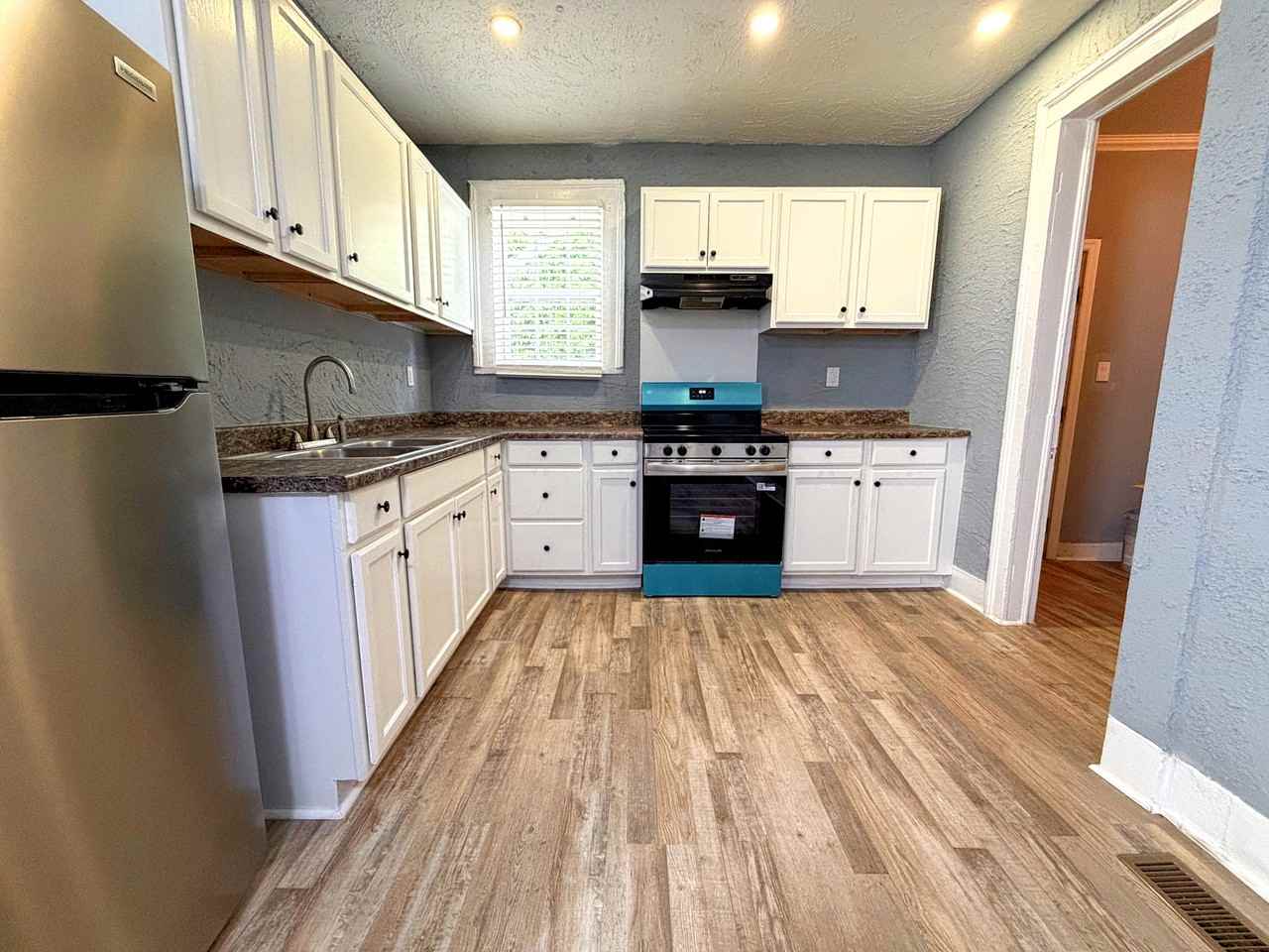 740 Arlington St #1 - Photo 4 of 44