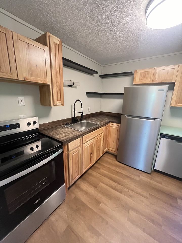 512 N Water St #1 - Photo 3 of 10