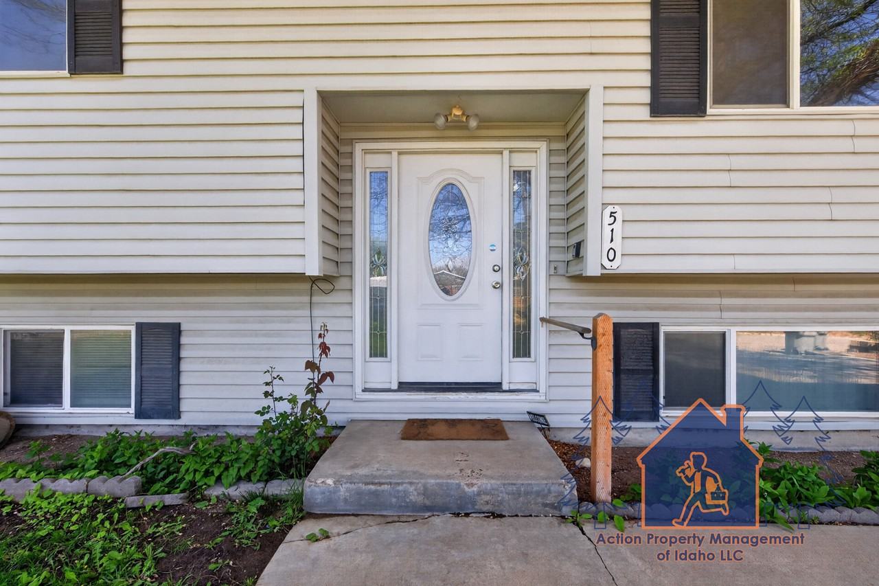 510 Elmwood Dr #2 - Photo 4 of 29