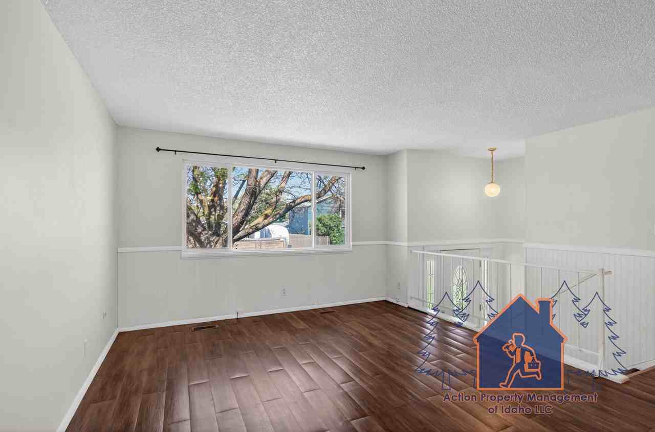 510 Elmwood Dr #2 - Photo 5 of 29