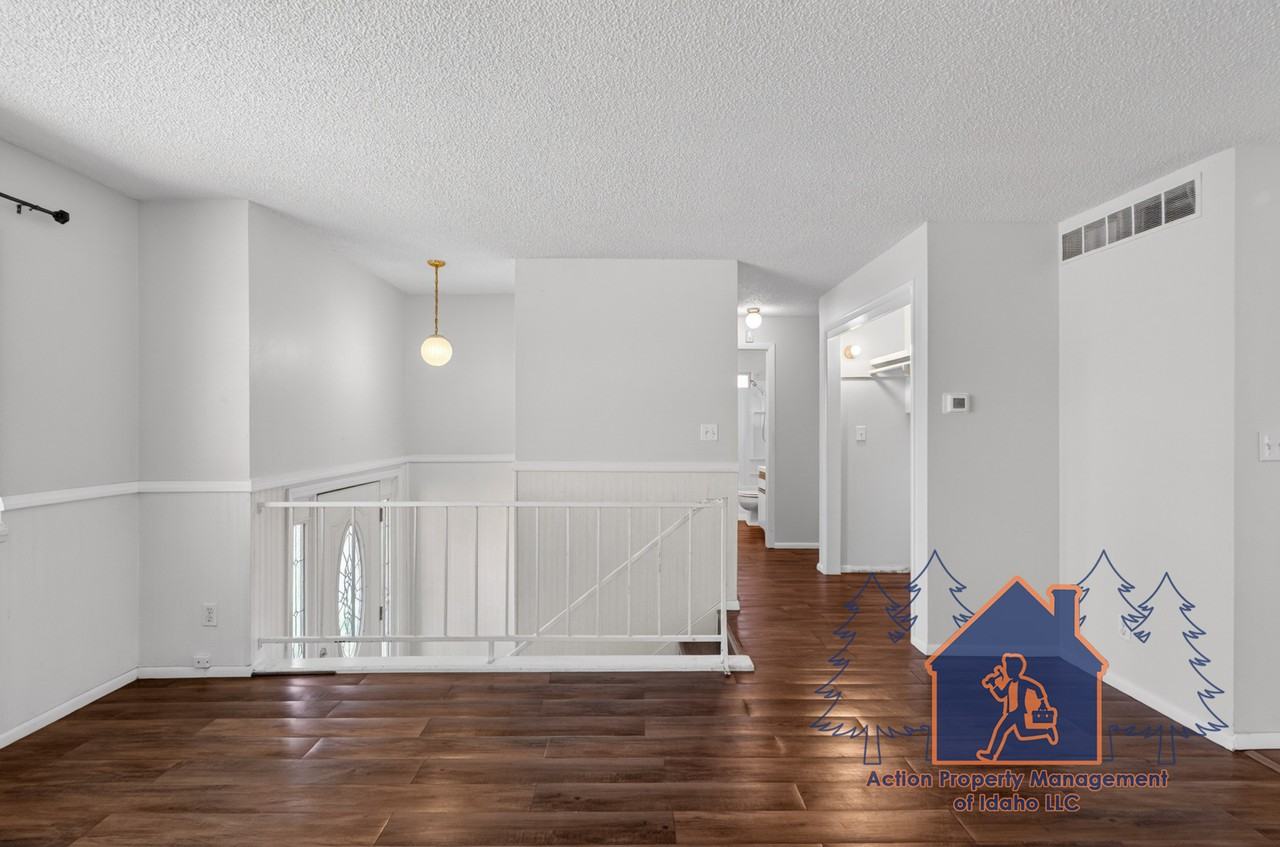 510 Elmwood Dr #2 - Photo 7 of 29