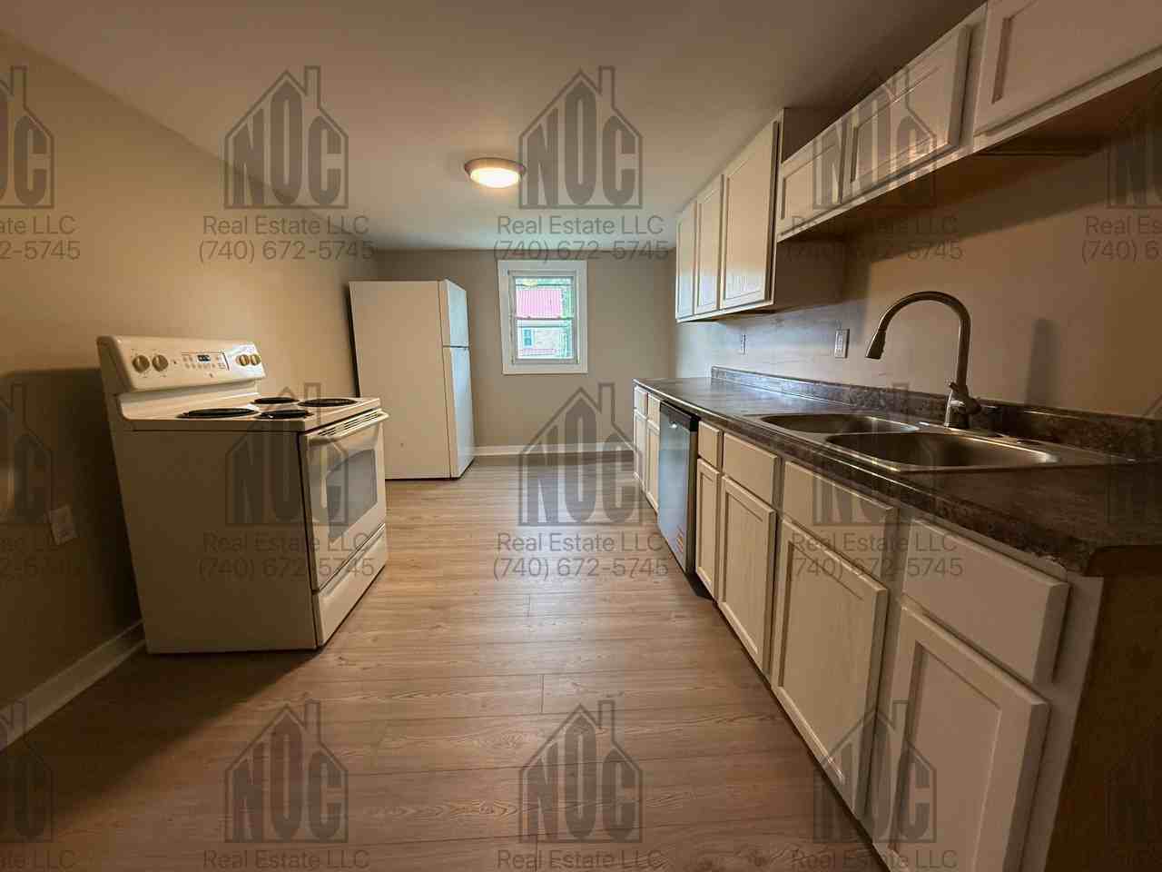 607 Slocum St #B - Photo 3 of 10