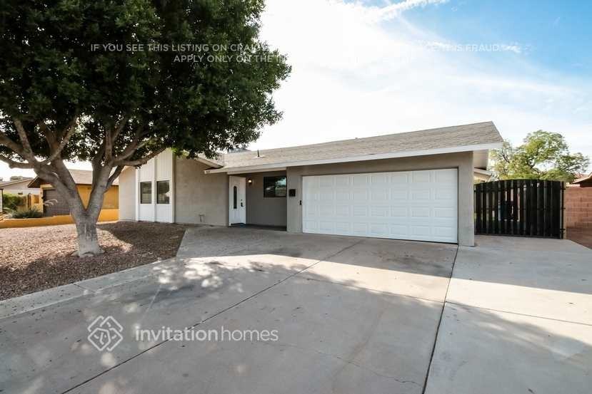 1027 E Frost Dr - Photo 2 of 15
