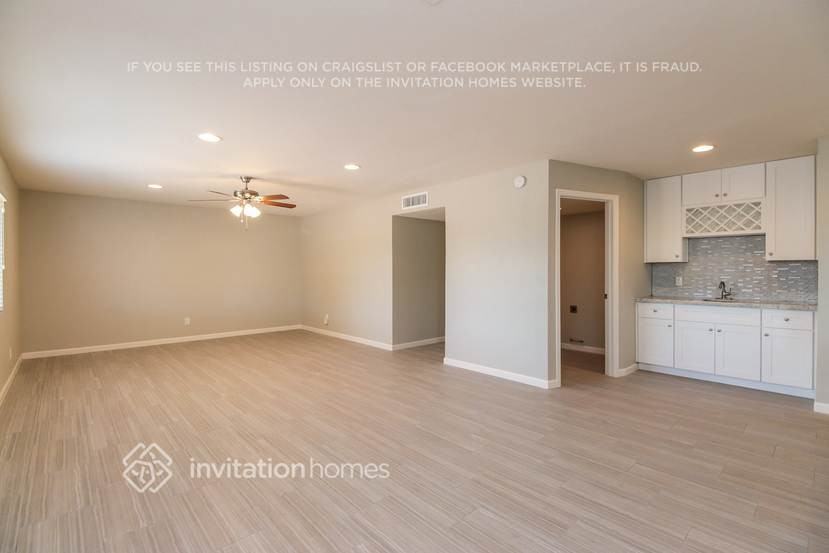 1027 E Frost Dr - Photo 6 of 15