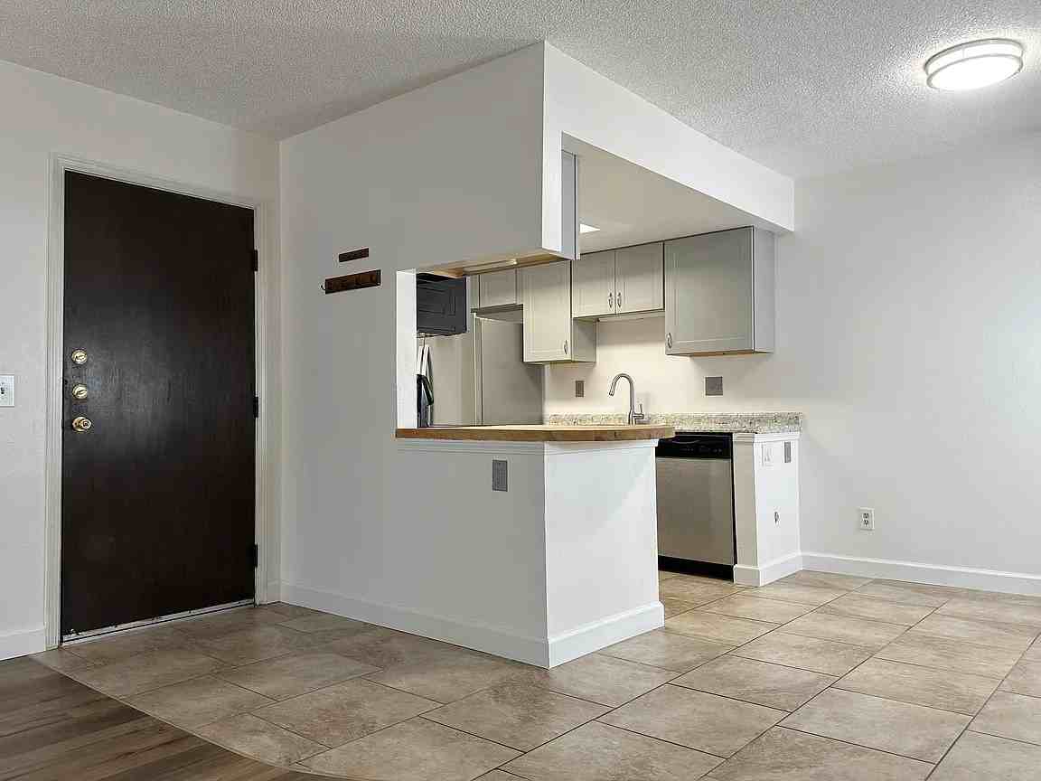 8555 Fairmount Drive #J108 - Photo 7 of 8