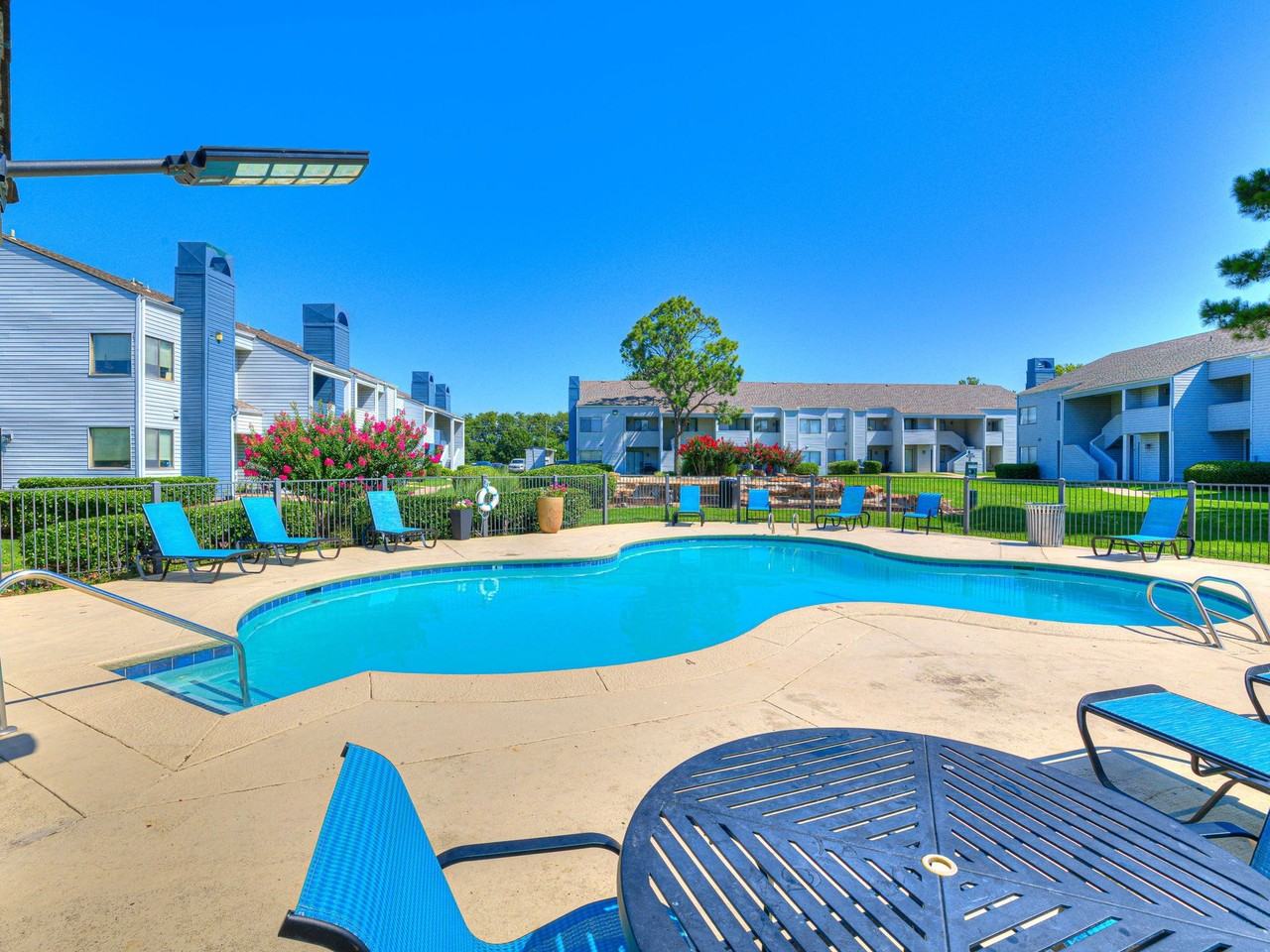 Boulder Ridge Apartments | Newly Remodeled East Tulsa | Broken Arrow Schools + W/D Hookups - Photo 5 of 50