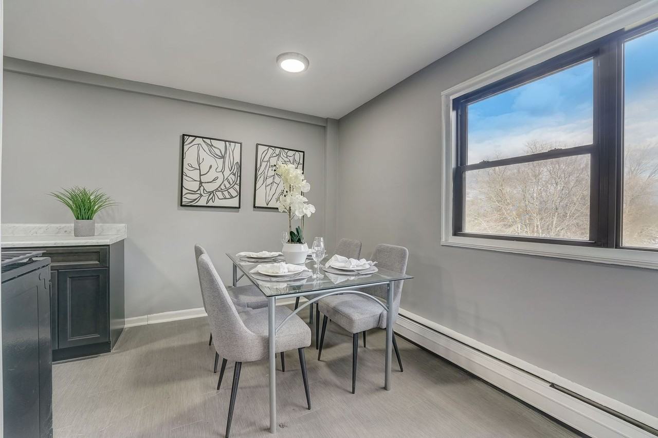 Woodbrook House Apartments - Photo 6 of 20