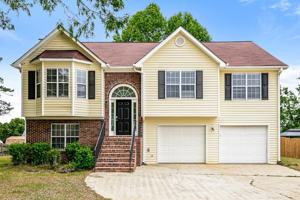 featured image of 2710 Luke Dr