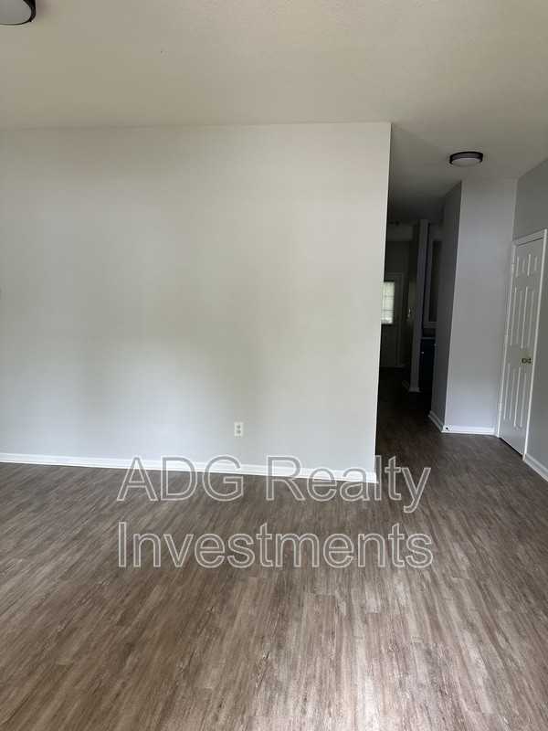1917 Butterfly Ln - Photo 2 of 16