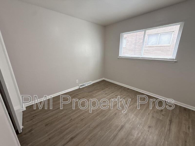 7701 W Hampton Ave #1 - Photo 7 of 17