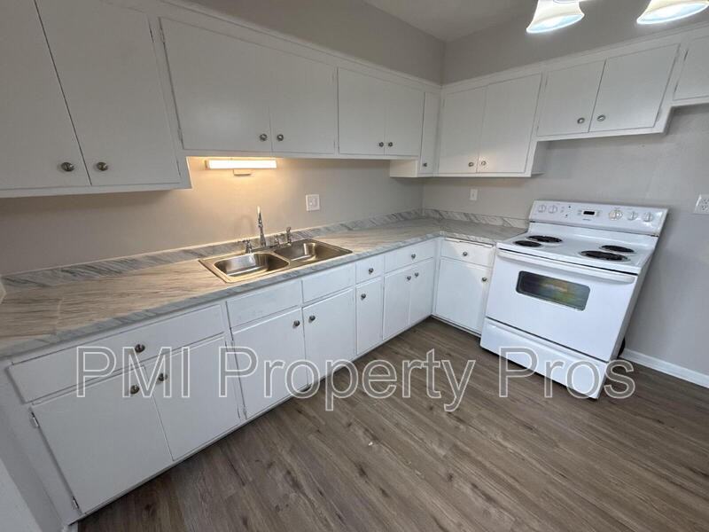 7701 W Hampton Ave #2 - Photo 5 of 18