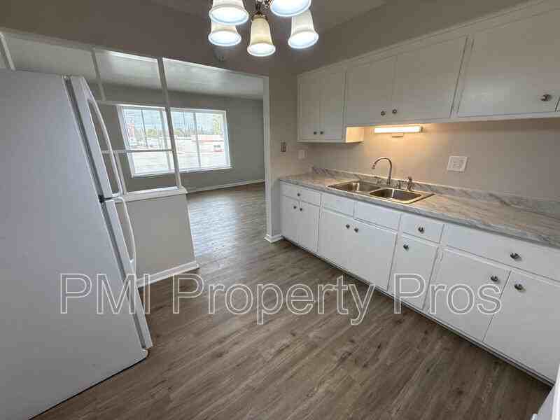 7701 W Hampton Ave #2 - Photo 6 of 18