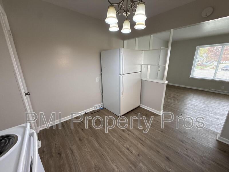 7701 W Hampton Ave #2 - Photo 7 of 18
