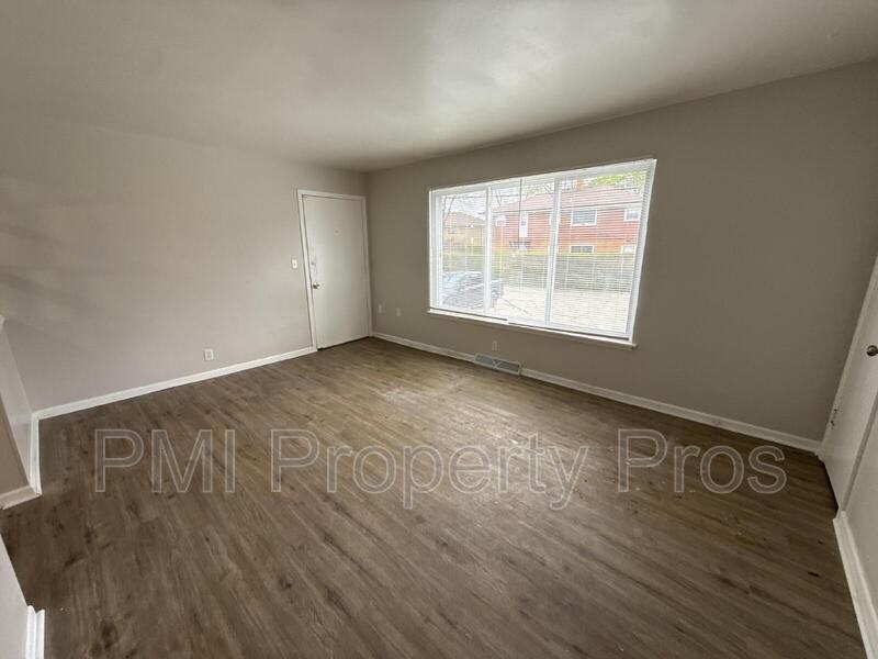 7701 W Hampton Ave #3 - Photo 3 of 17