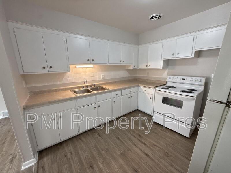 7701 W Hampton Ave #3 - Photo 6 of 17