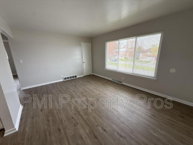 7701 W Hampton Ave #5 - Photo 2 of 16