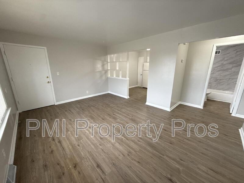 7701 W Hampton Ave #5 - Photo 4 of 16