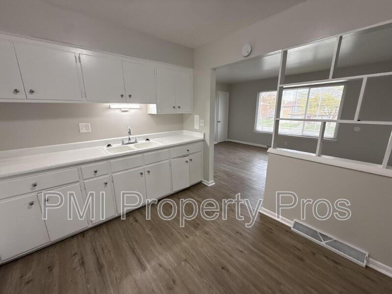 7701 W Hampton Ave #5 - Photo 7 of 16