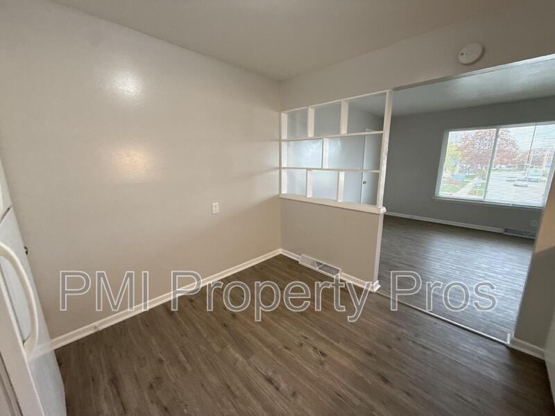 7701 W Hampton Ave #6 - Photo 7 of 17