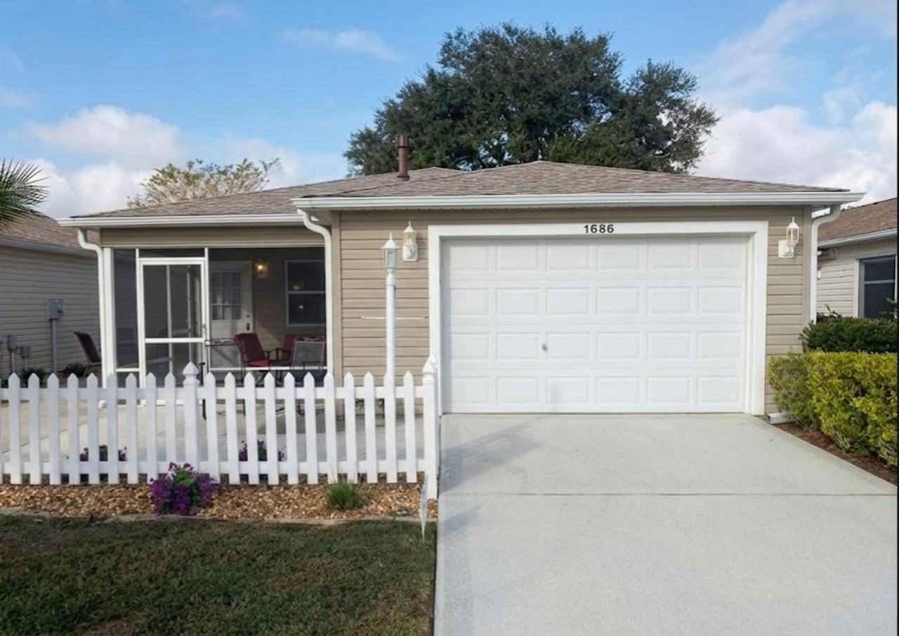 1686 Whitmire Ter