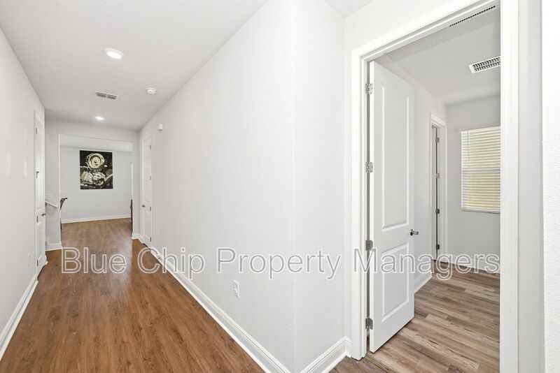 1128 Sugarwood St - Photo 4 of 50