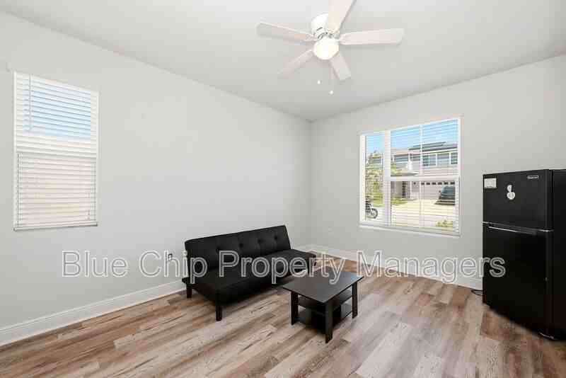 1128 Sugarwood St - Photo 6 of 50