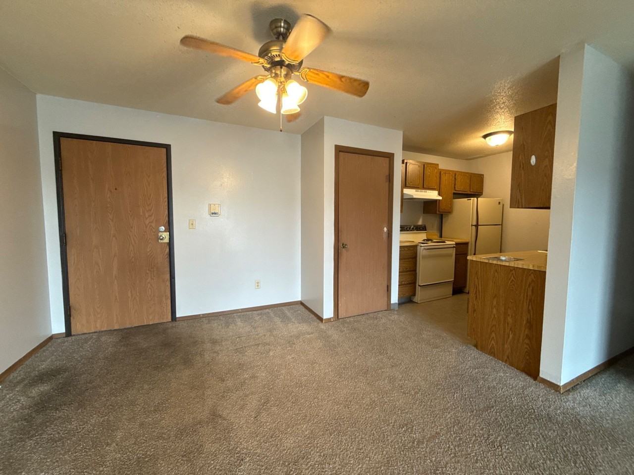 Amber Leaf Apartments - Photo 3 of 20