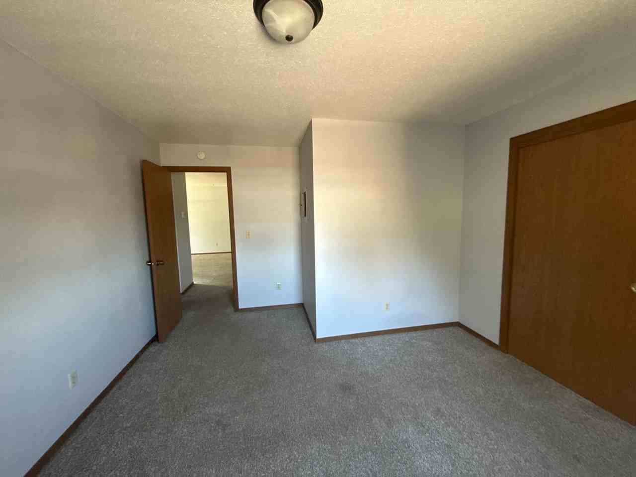 Amber Leaf Apartments - Photo 4 of 20