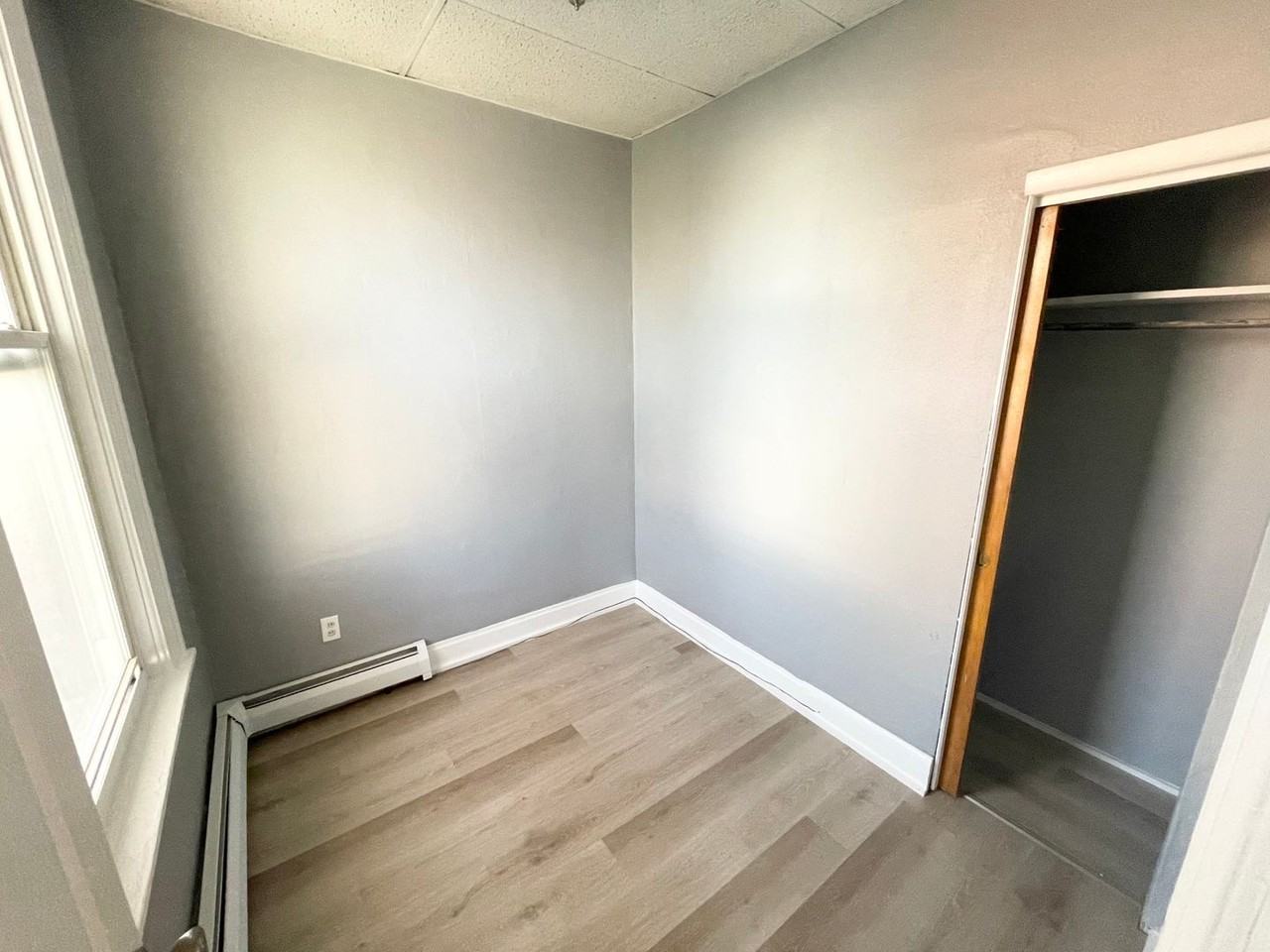 640 3rd Ave - Photo 3 of 27
