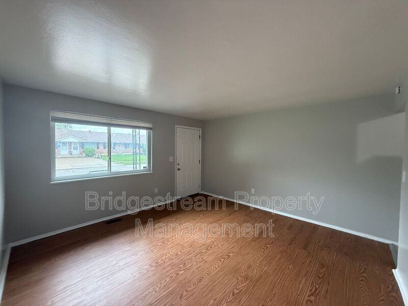 4948 Leeper St - Photo 2 of 10