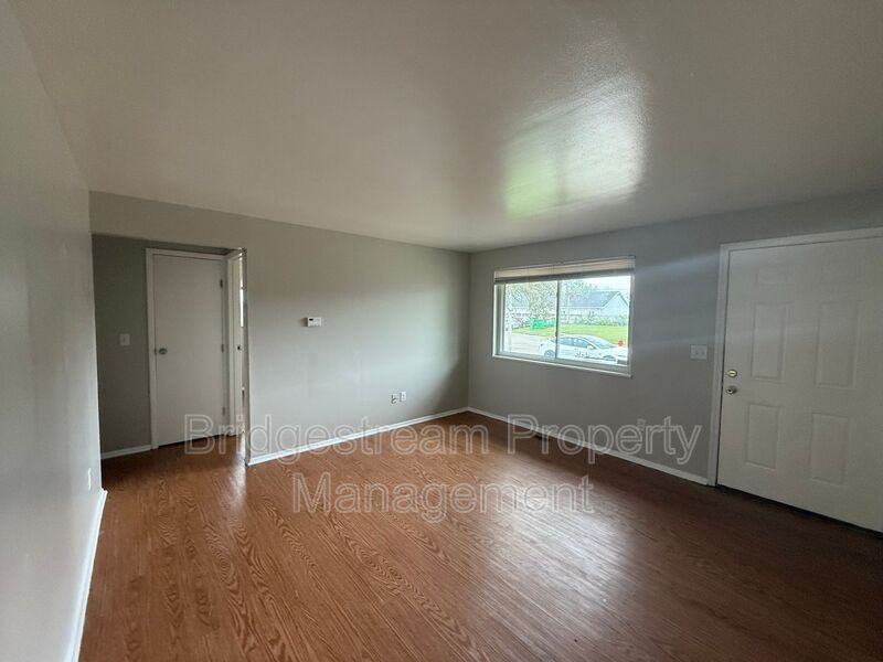 4948 Leeper St - Photo 3 of 10