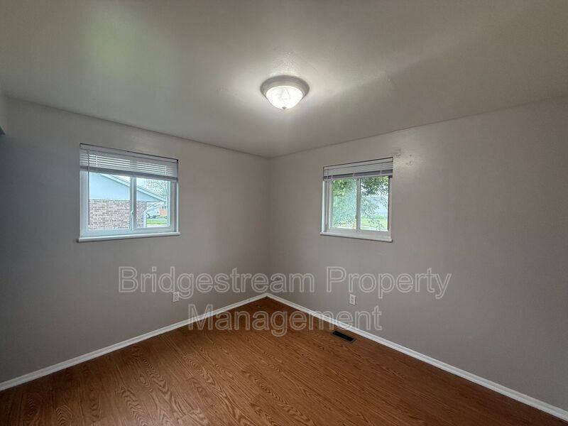4948 Leeper St - Photo 5 of 10