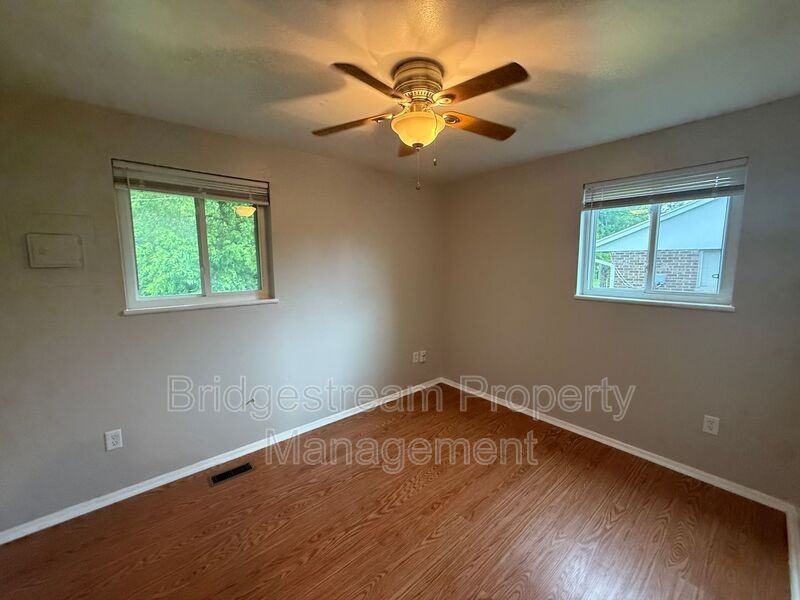 4948 Leeper St - Photo 6 of 10