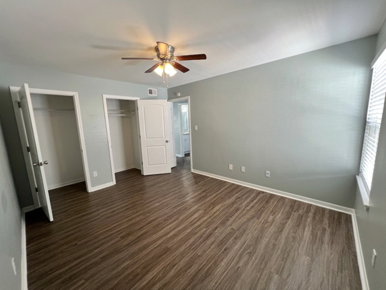Avondale III Apartments - Photo 7 of 34