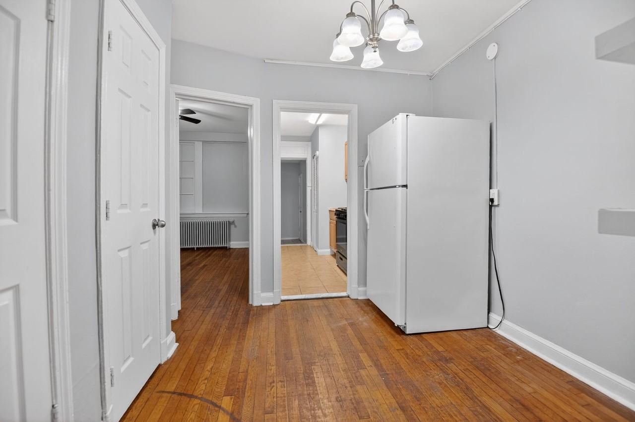 1901 Rosedale St NE - Photo 4 of 26