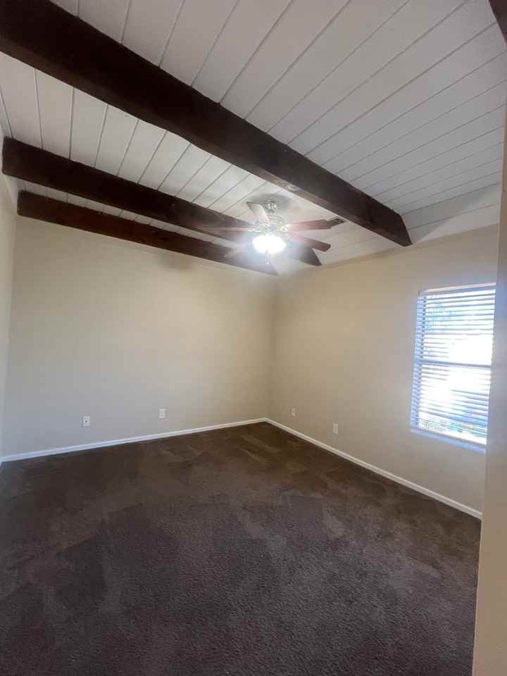 Beachview Drive 2429 Up - Photo 6 of 19