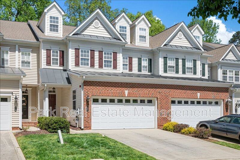 221 Towne Ridge Ln