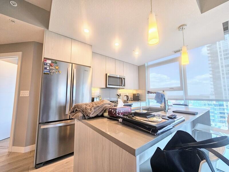 10180 103 St Nw #1004 - Photo 2 of 24