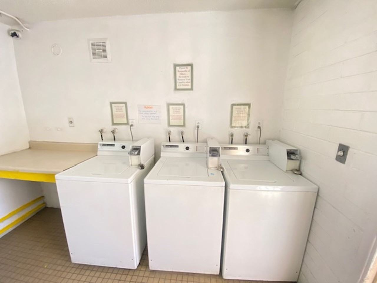 Catalina View Apartments - Photo 7 of 50