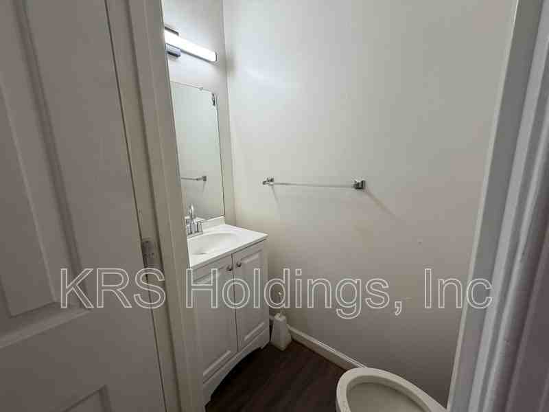 1222 Corkwood Cir - Photo 5 of 12