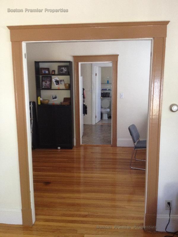 Sumner St #1 - Photo 3 of 8