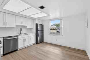 686 17th St - Photo 1 of 1