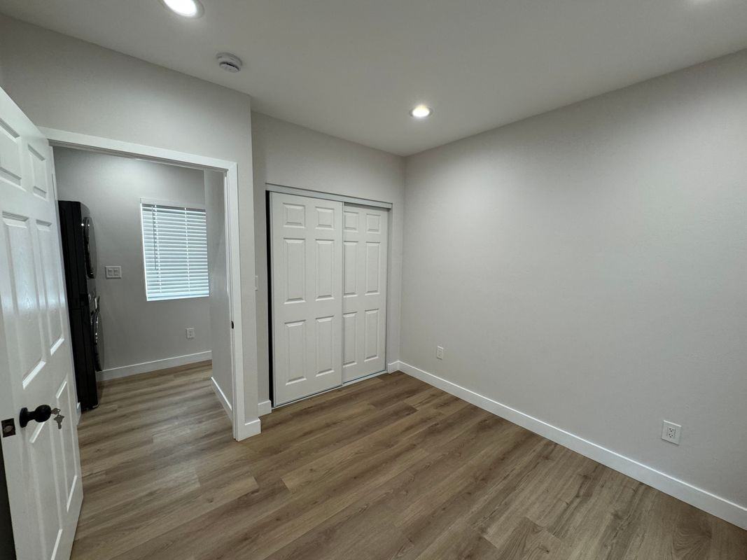 10404 Fortrose Ct - Photo 5 of 30