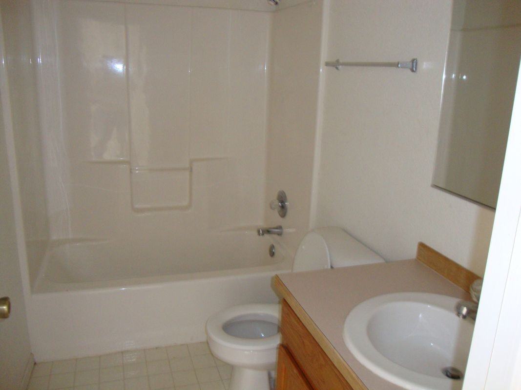 1284 N Barzona Ave - Photo 2 of 3