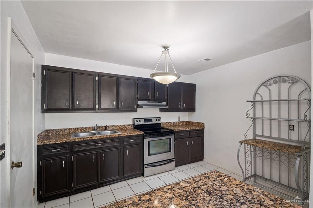 2419 N 28th St - Photo 2 of 10