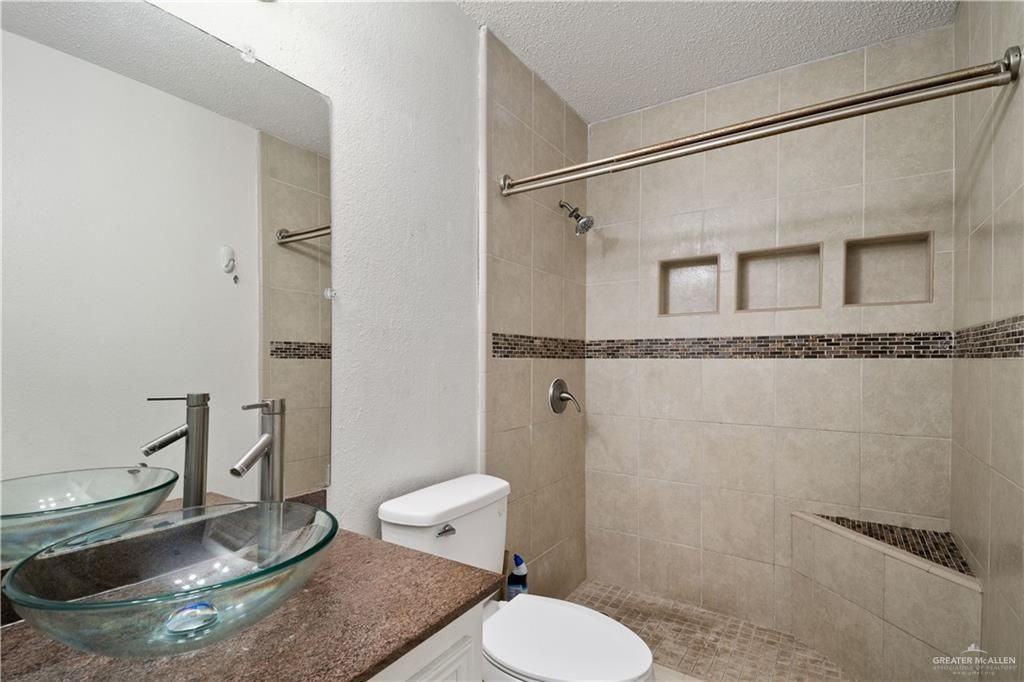 2419 N 28th St - Photo 7 of 10