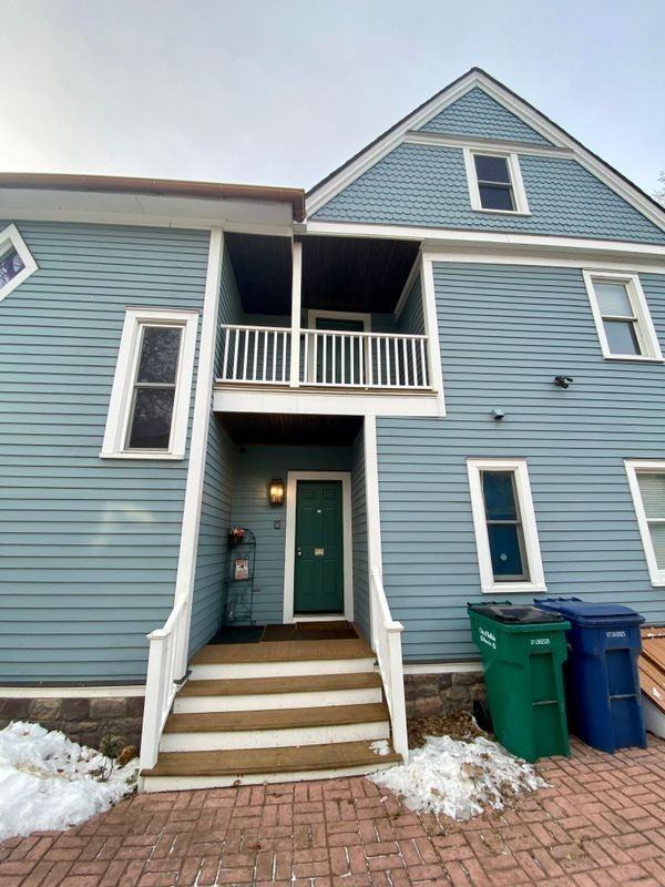 60 Mariner St - Photo 2 of 7