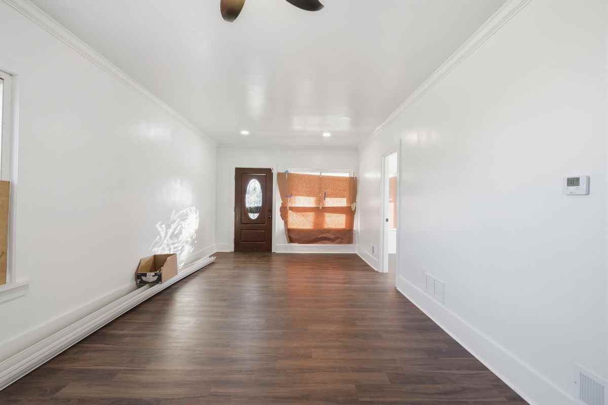 4663 Alter Rd - Photo 2 of 16