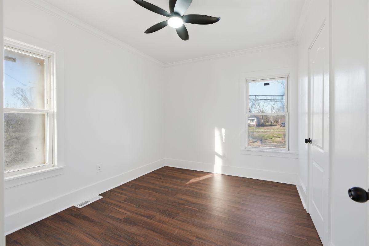 4663 Alter Rd - Photo 6 of 16
